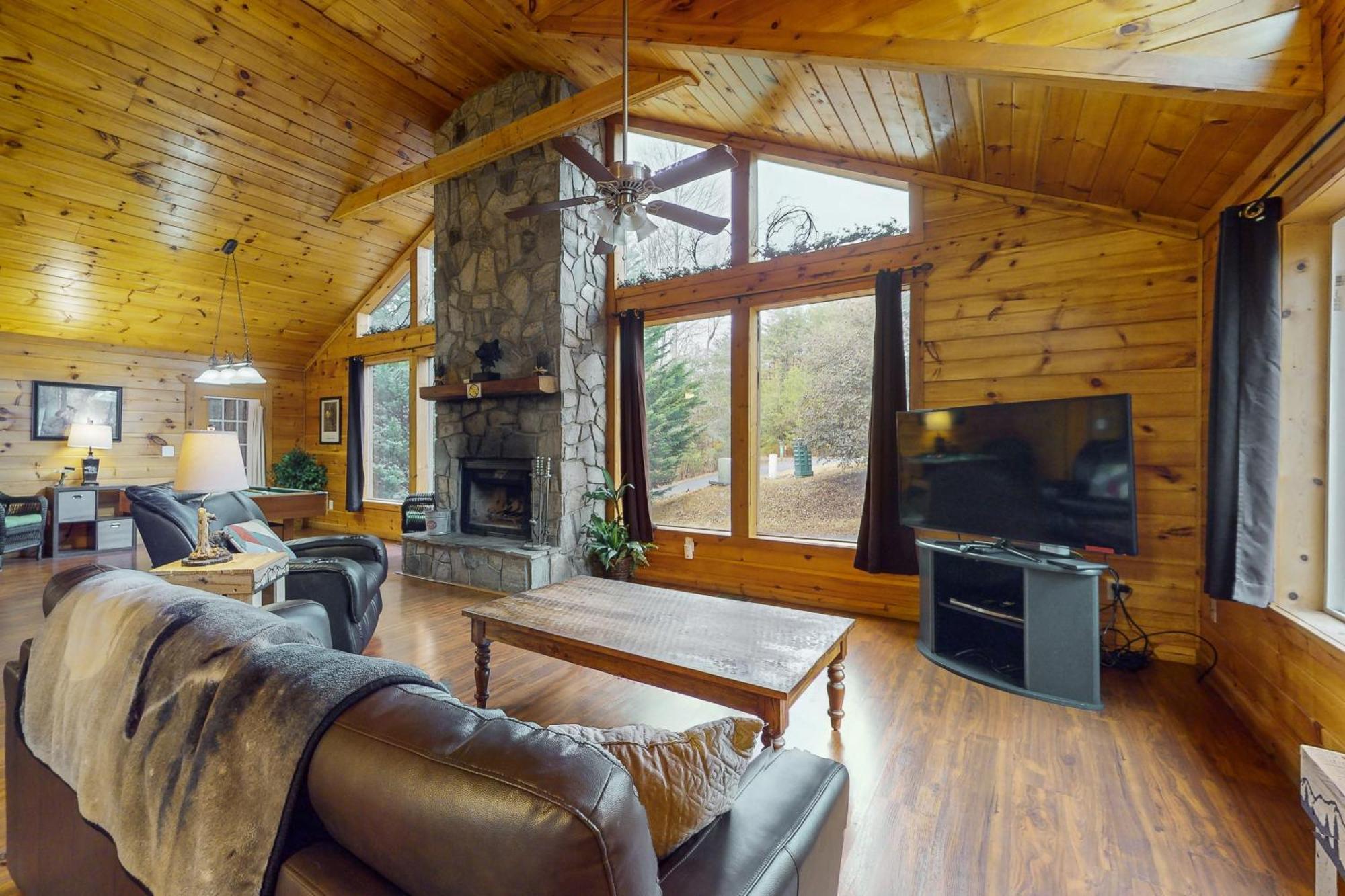 Dancing Bear Villa Sautee Nacoochee Exterior photo