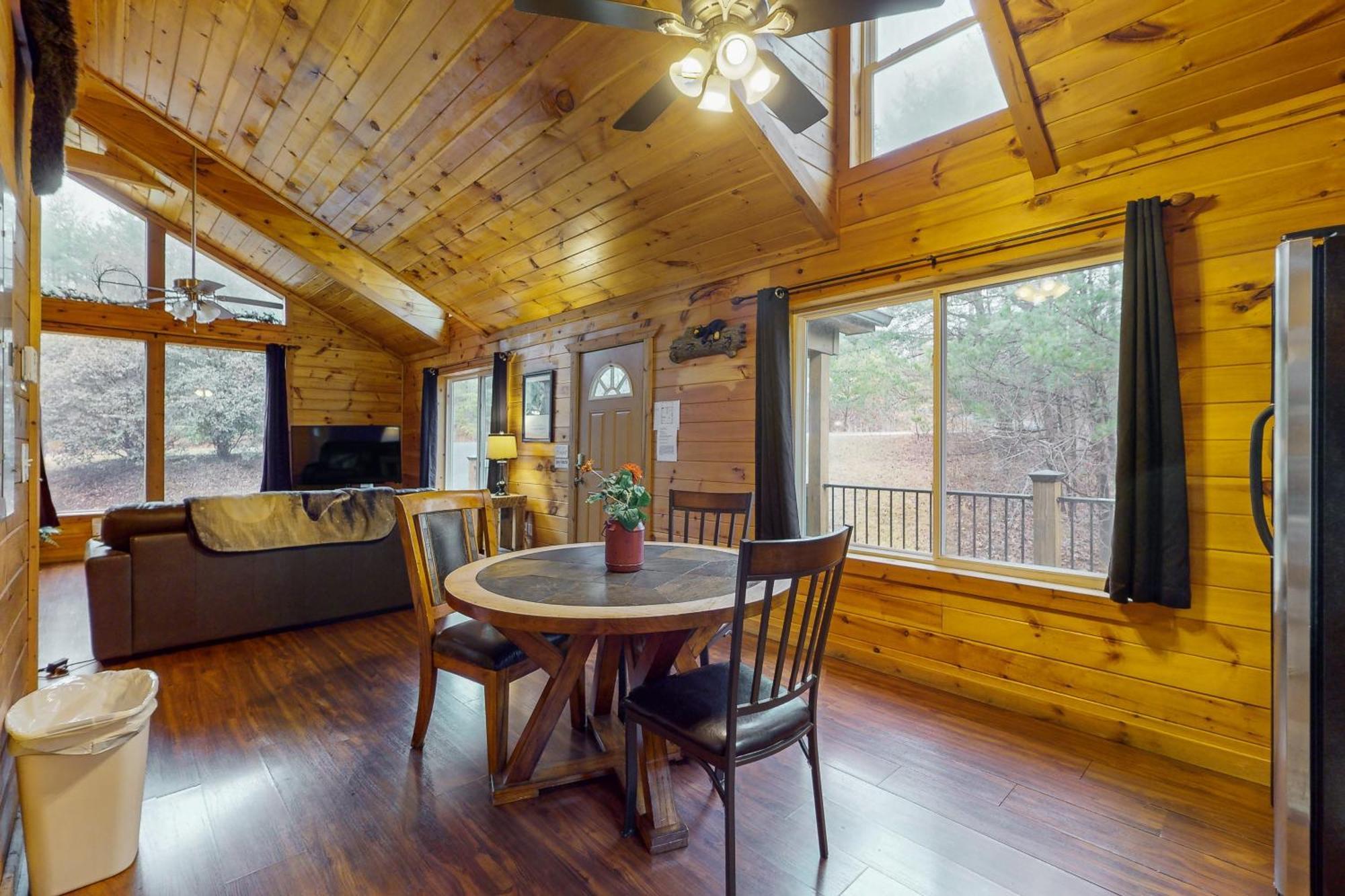 Dancing Bear Villa Sautee Nacoochee Exterior photo